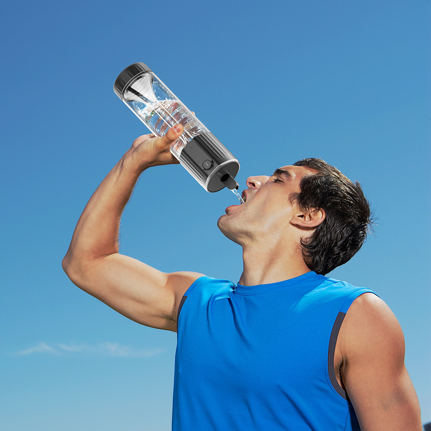 outdoors，crank，black，transparent，filter，Water bottle，