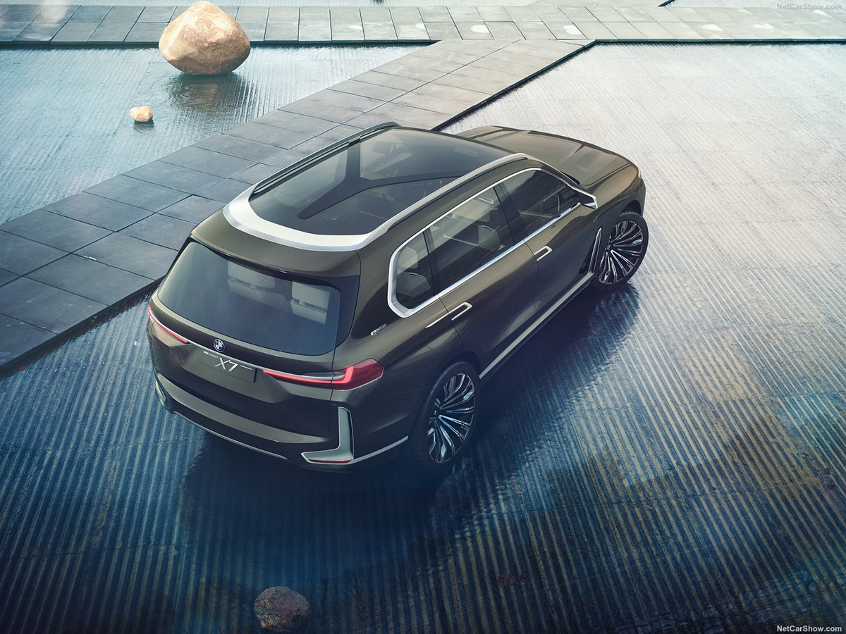 automobile，vehicle，brown，bmw，bmw，BMW X7，