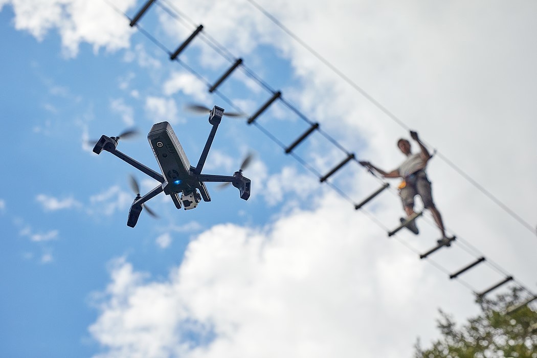 outdoors，Parrot ，Ultralight，Aerial photography，