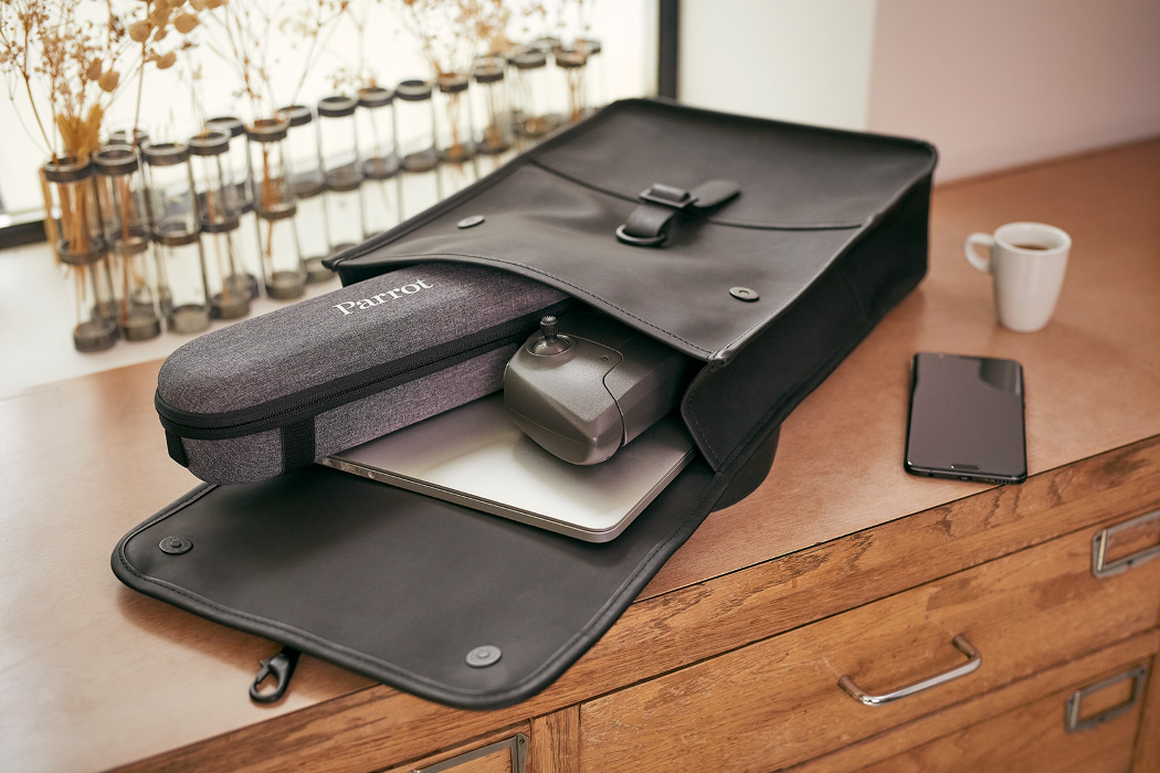 outdoors，Parrot ，Ultralight，Aerial photography，