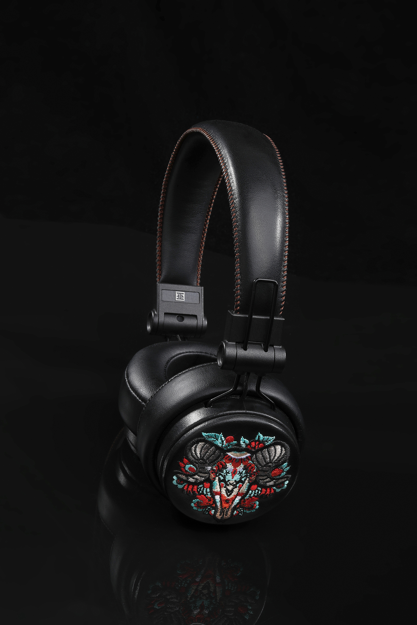 Embroidery，Electronics，headset，