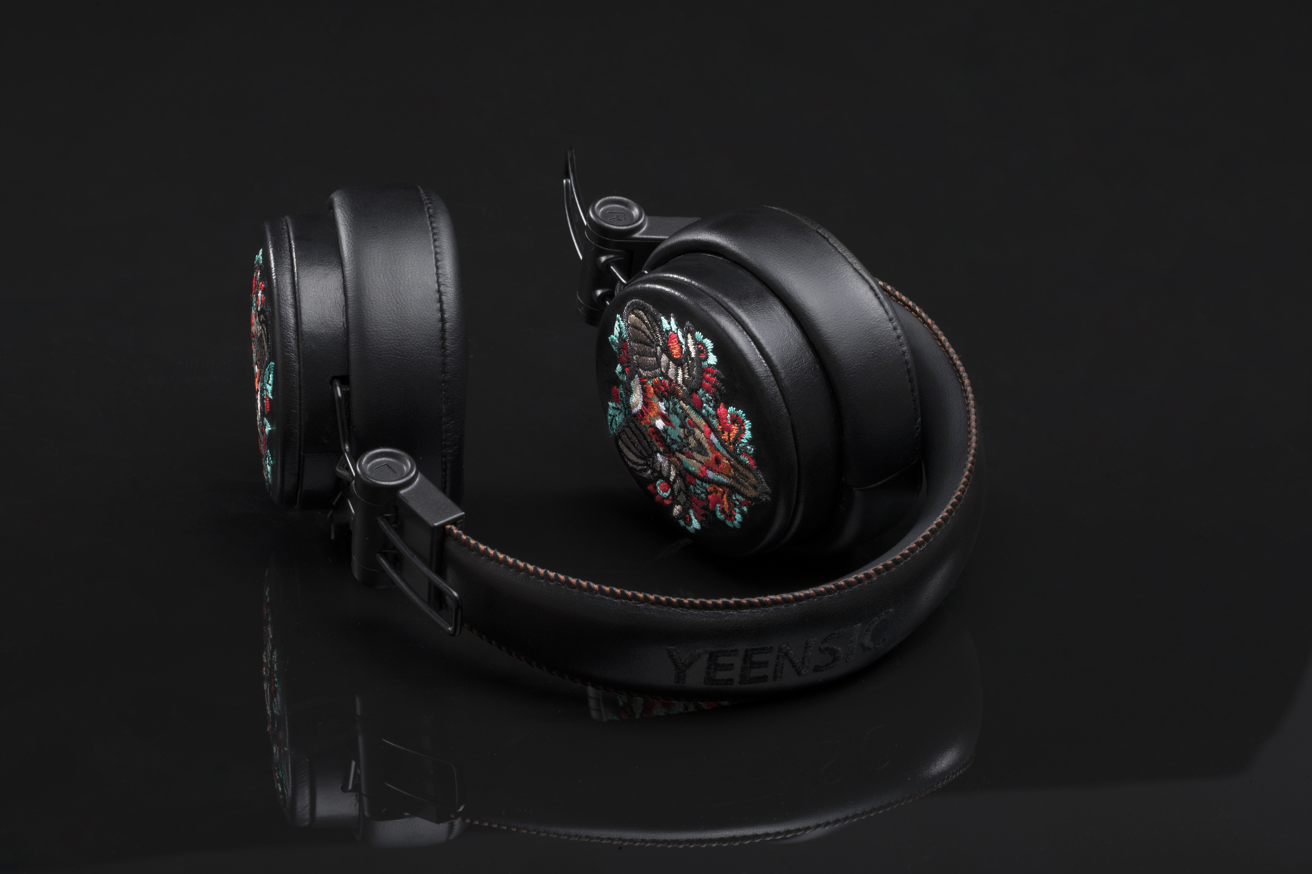 Embroidery，Electronics，headset，