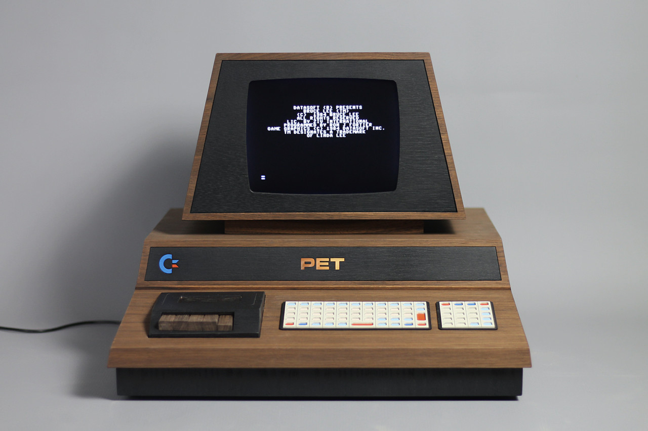 device，retro future ，Hulten，