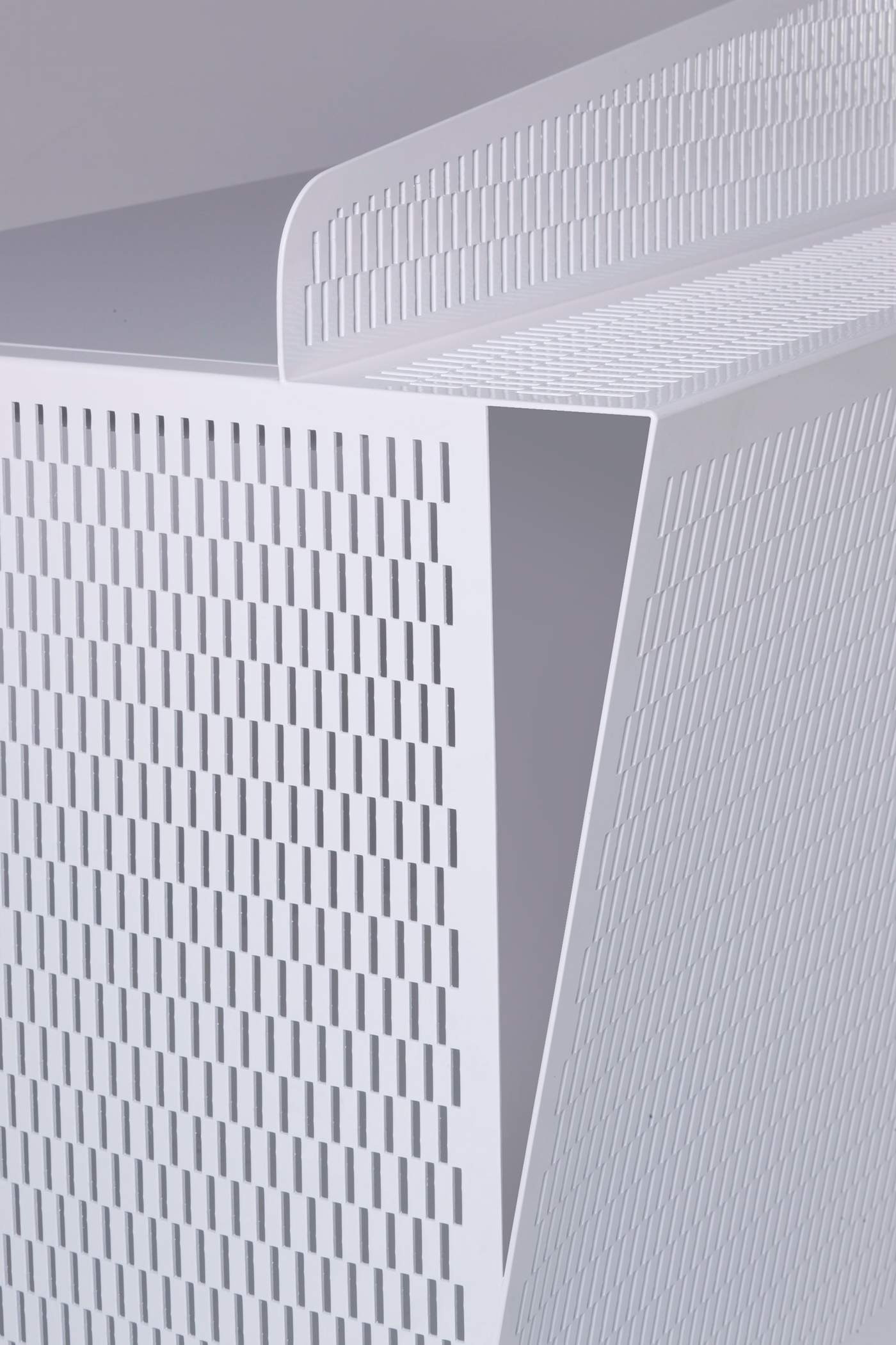 Information，Beg üm Tomruk，ARTER，furniture design ，Metal plate，