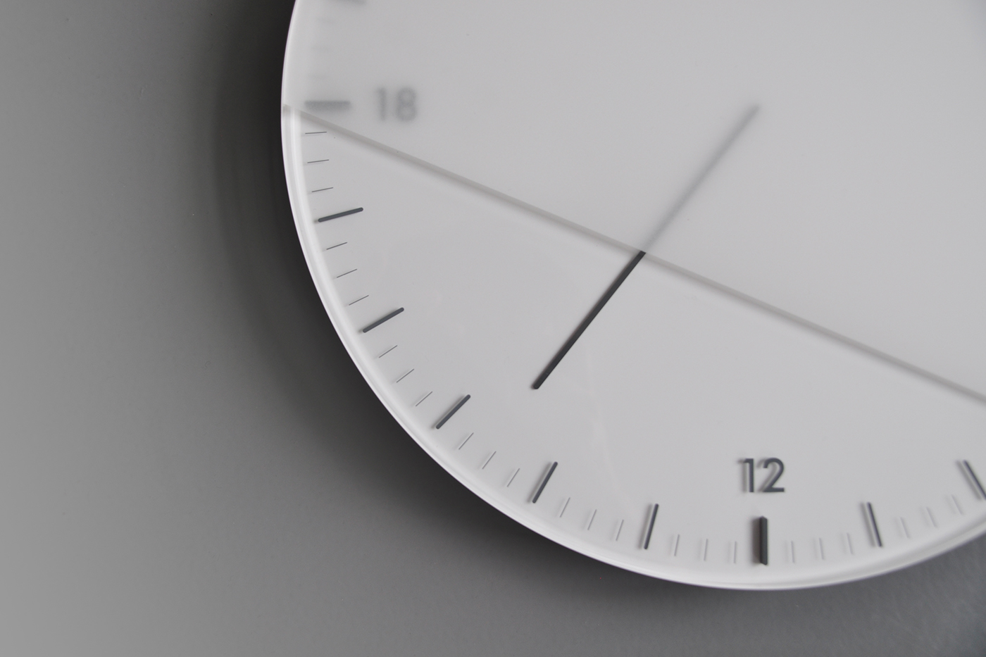 24 hour system，Frosted and transparent，RELAX CLOCK，Clock，