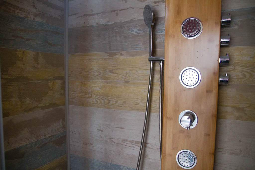 move，hotel，surfing，truck，