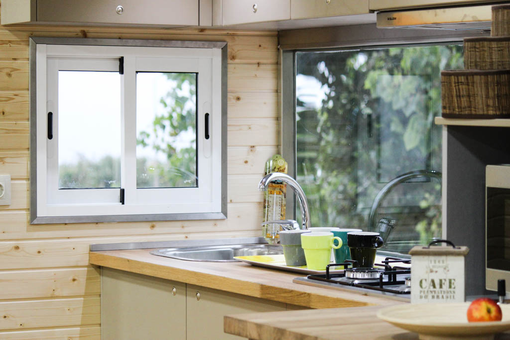 move，hotel，surfing，truck，