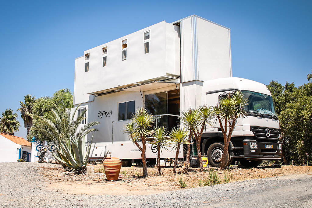 move，hotel，surfing，truck，