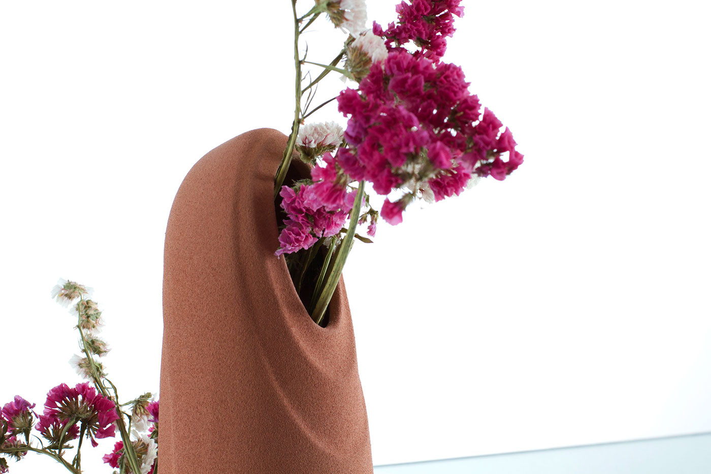 vase，Holy sickle，