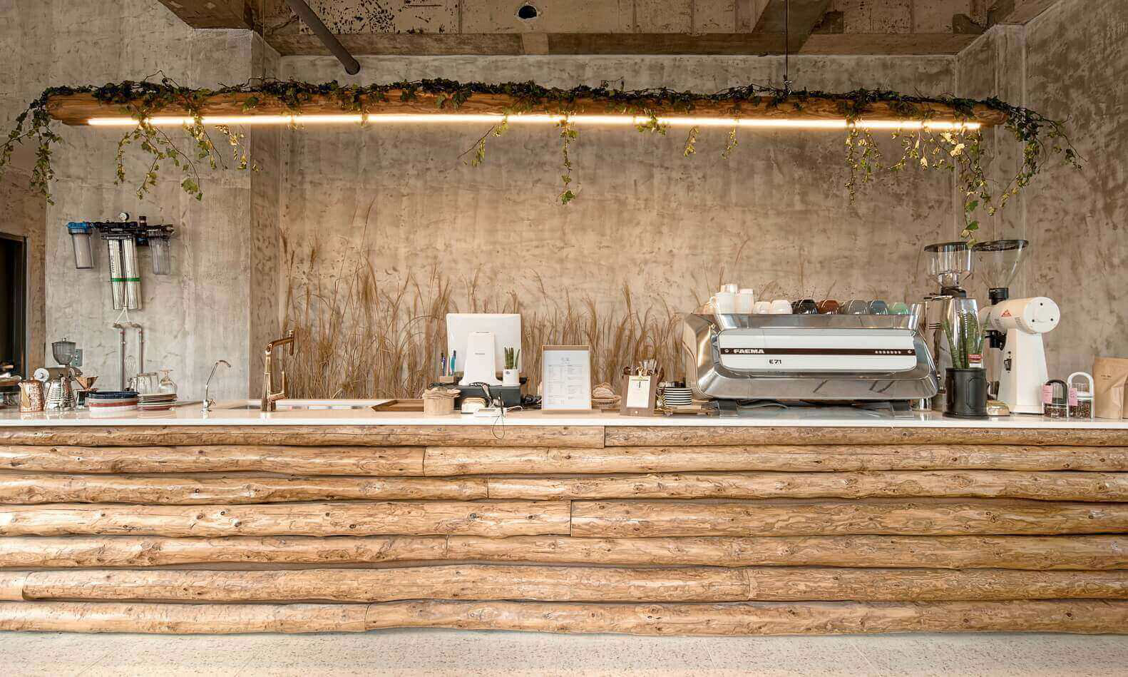 Home furniture，interior space ，Straw element，natural，Original ecology，coffee shop，originality，Brain hole，luxury goods，