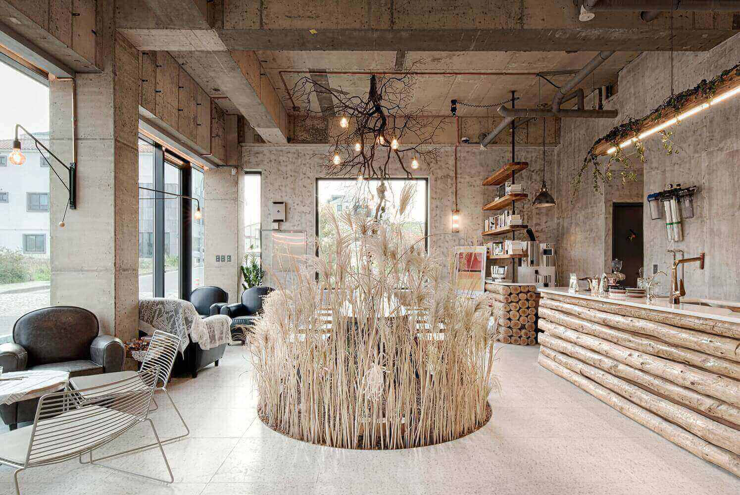 Home furniture，interior space ，Straw element，natural，Original ecology，coffee shop，originality，Brain hole，luxury goods，