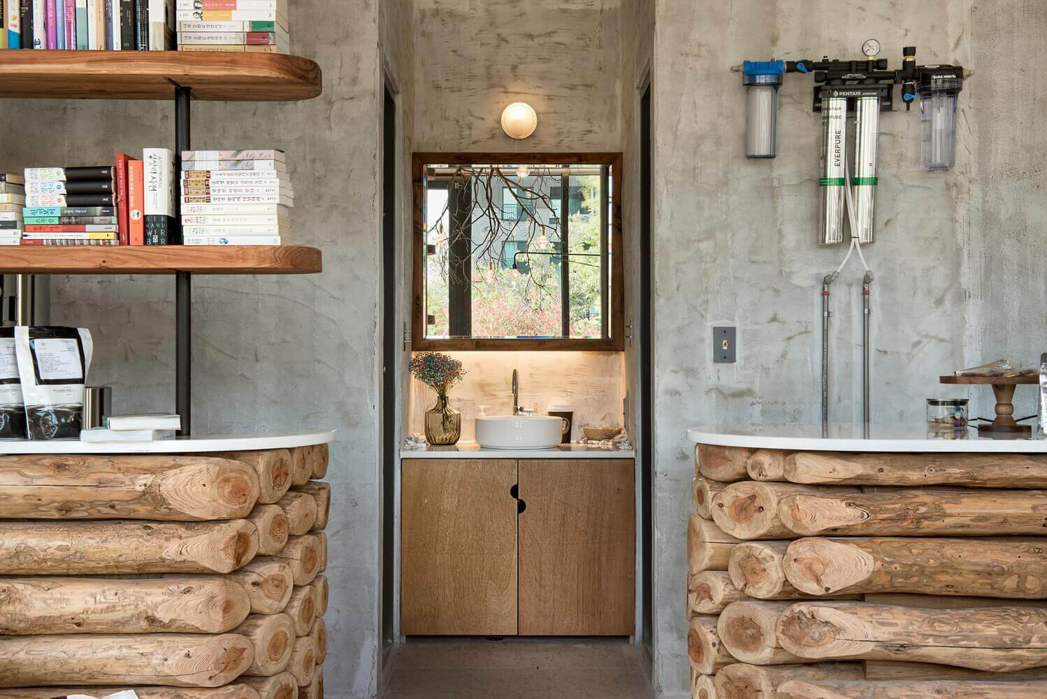 Home furniture，interior space ，Straw element，natural，Original ecology，coffee shop，originality，Brain hole，luxury goods，