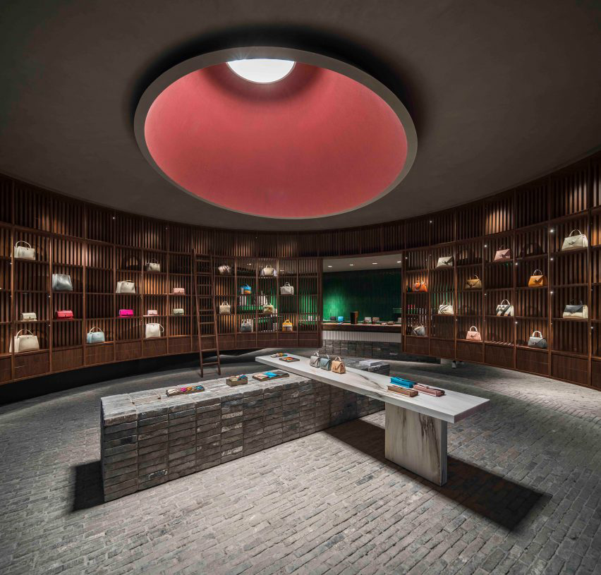 Home furniture，interior space ，Straw element，natural，Original ecology，coffee shop，originality，Brain hole，luxury goods，