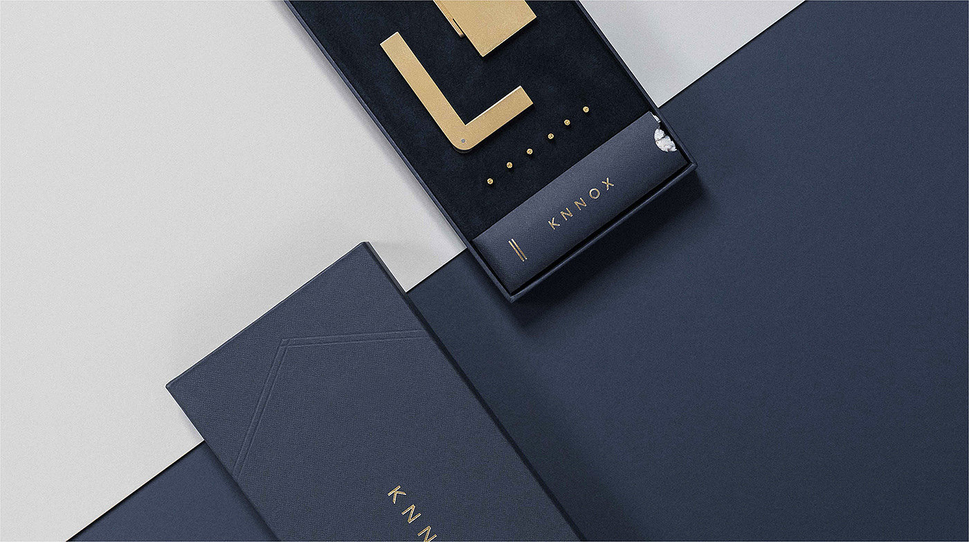 lighter，blue，