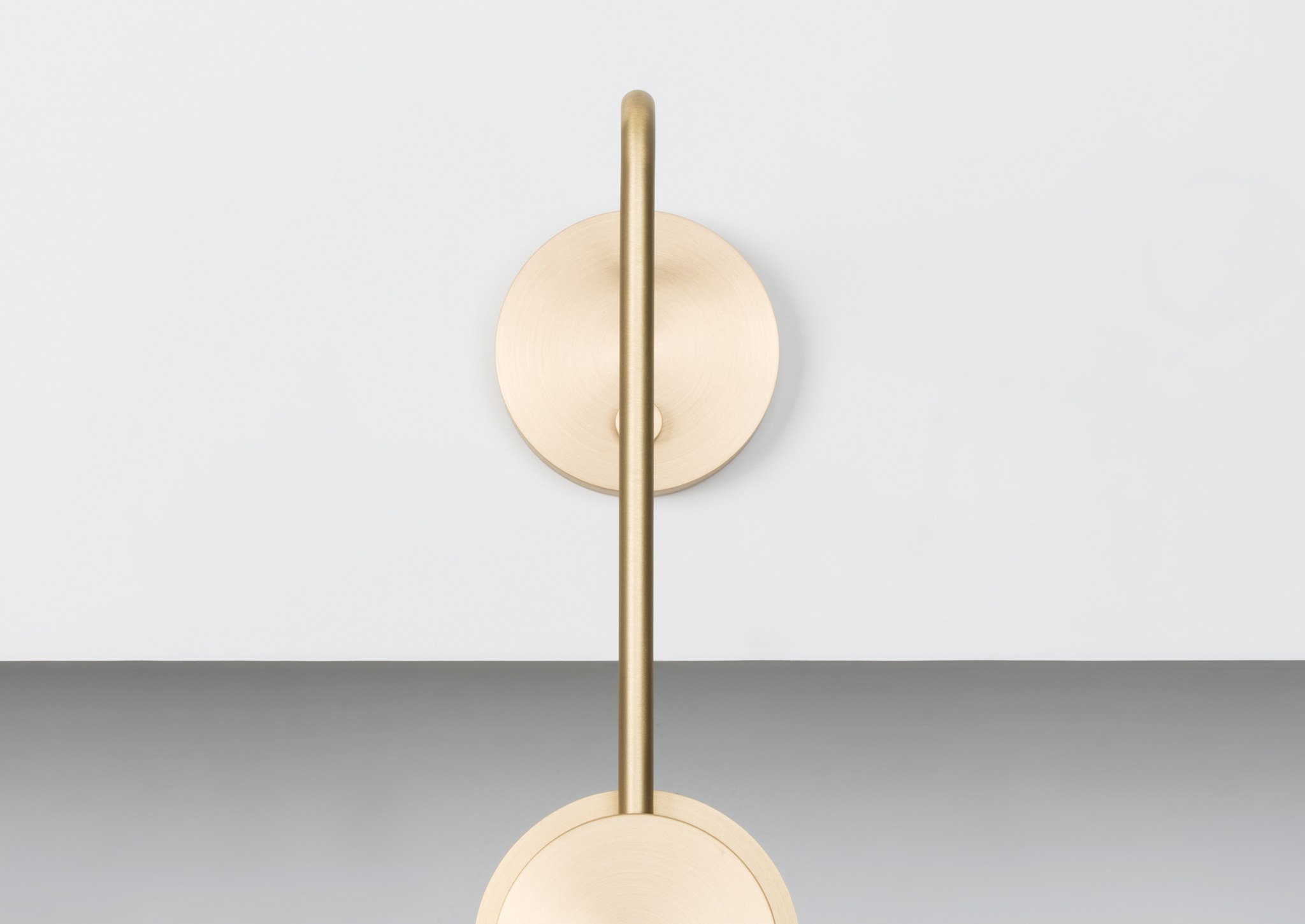 Desk lamp，brass，concise，