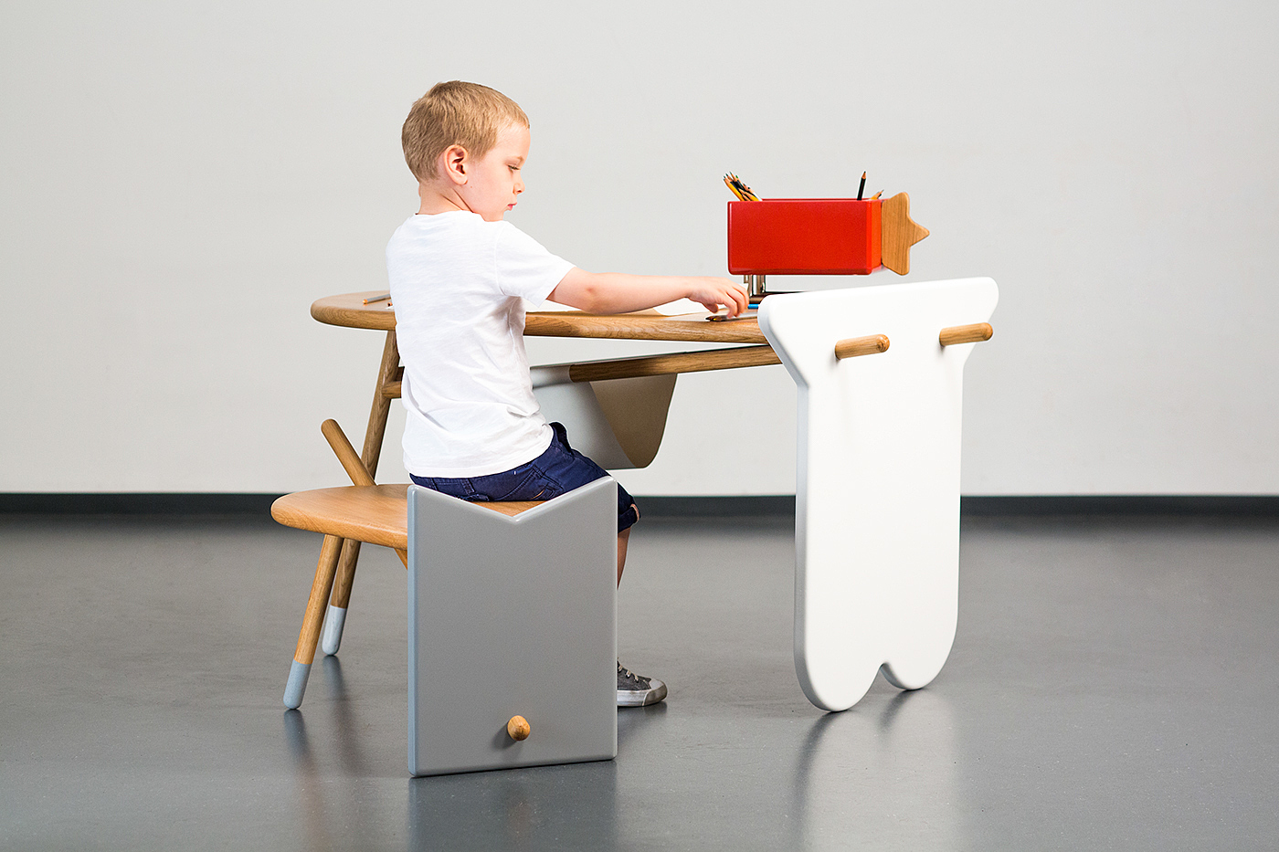 Avlia，Children's furniture，woodiness，