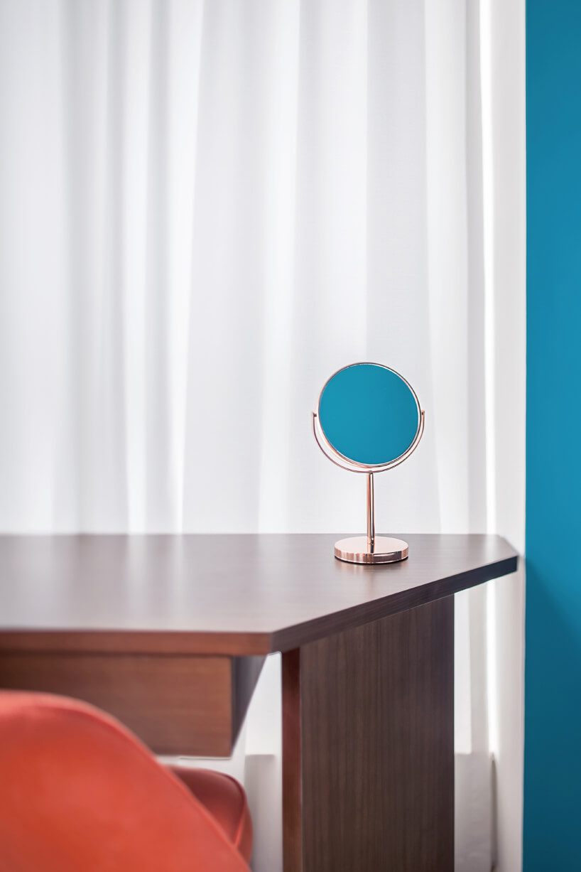 Building interior，Soft outfit，Advanced grey，Black and white gray，Design，Interior design，Color matching，blue，orange，