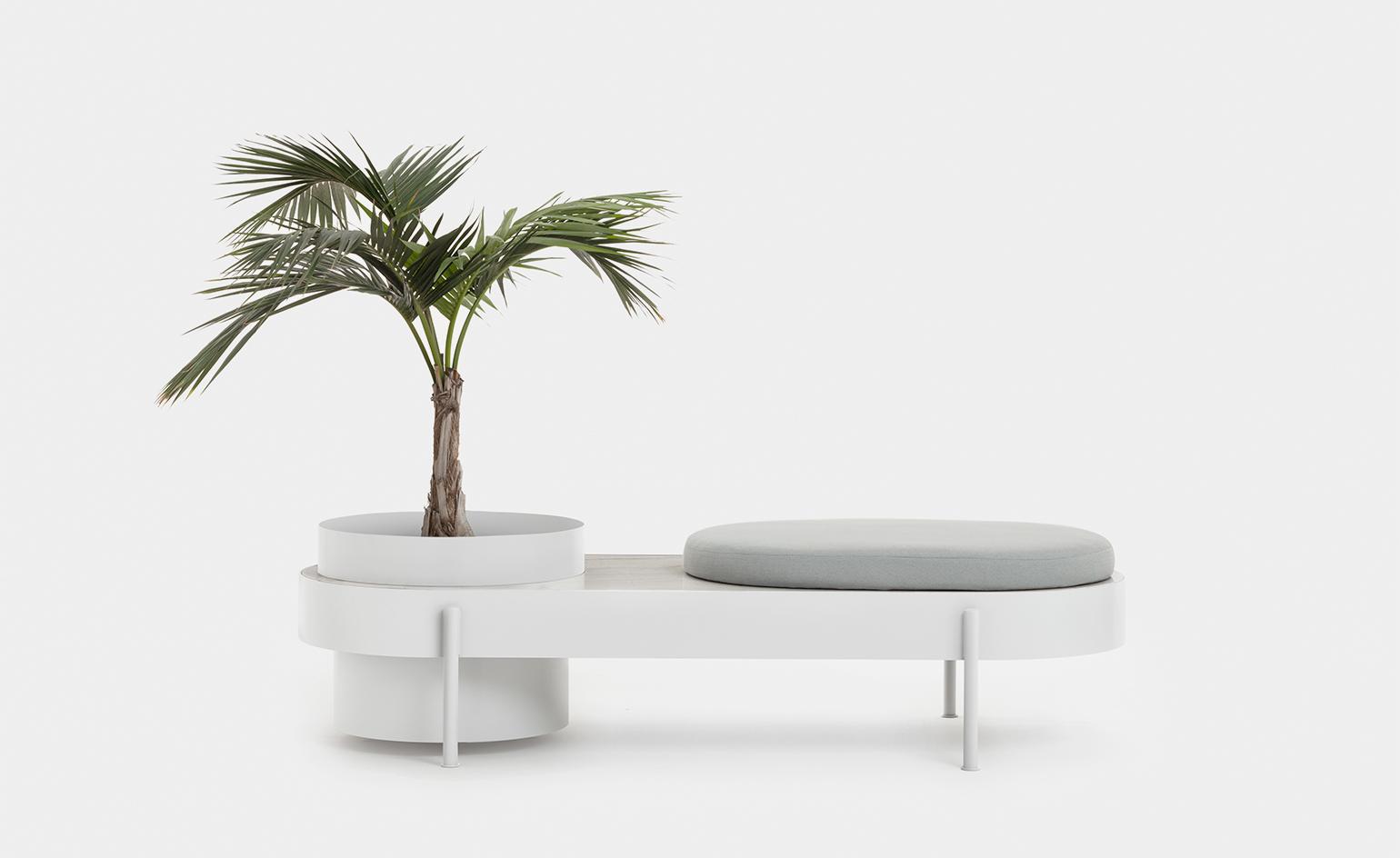 John Pawson，Outdoor furniture，Savers，