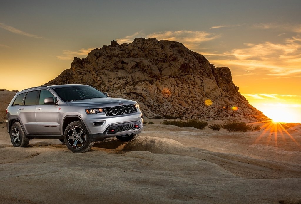 outdoors，family，leisure time，practical，travel，