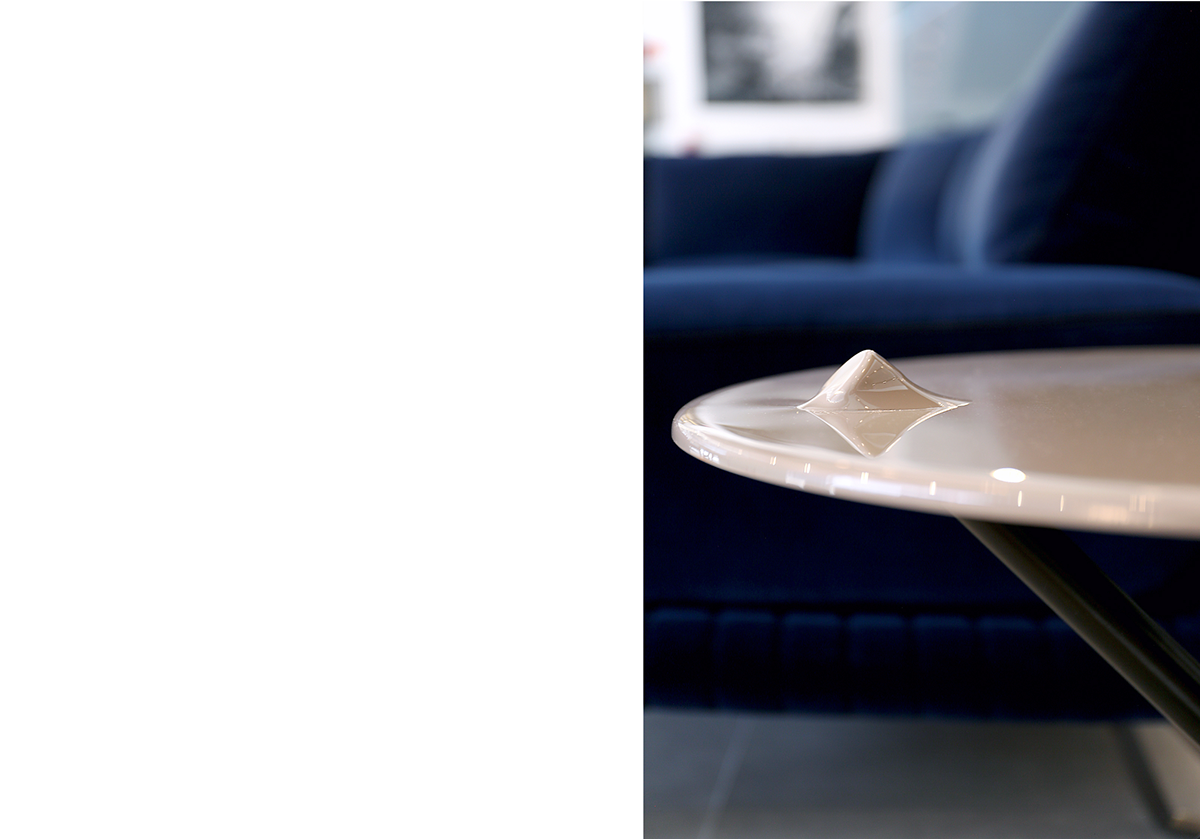 manganese，methacrylic acid，Table，JOEL ESCALONA，Bobois Rock，push，