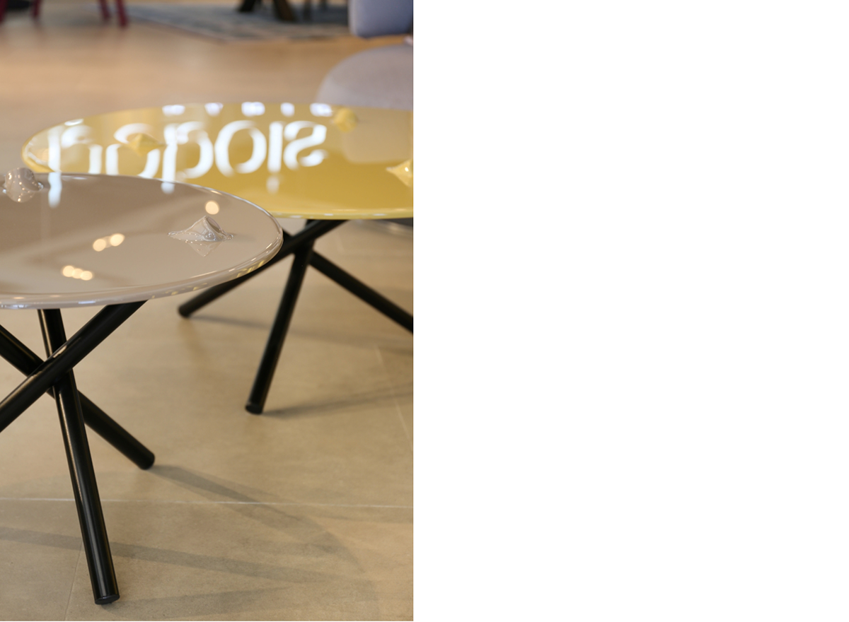 manganese，methacrylic acid，Table，JOEL ESCALONA，Bobois Rock，push，