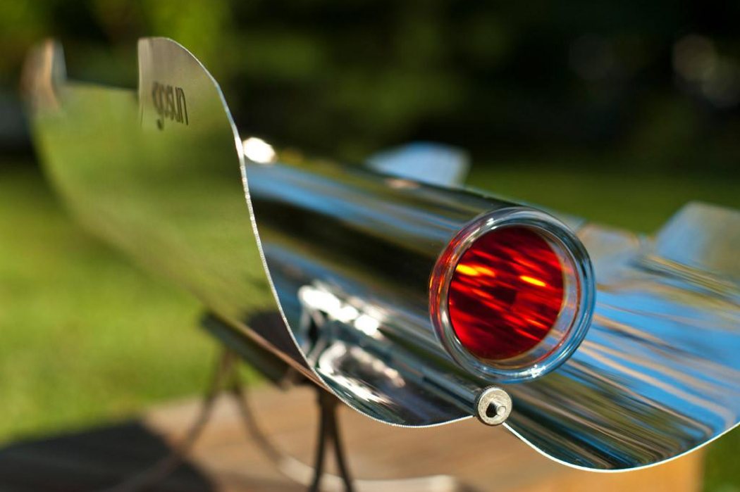 Outdoor cooking，Vacuum insulation，glass tube，reflector，gossip，