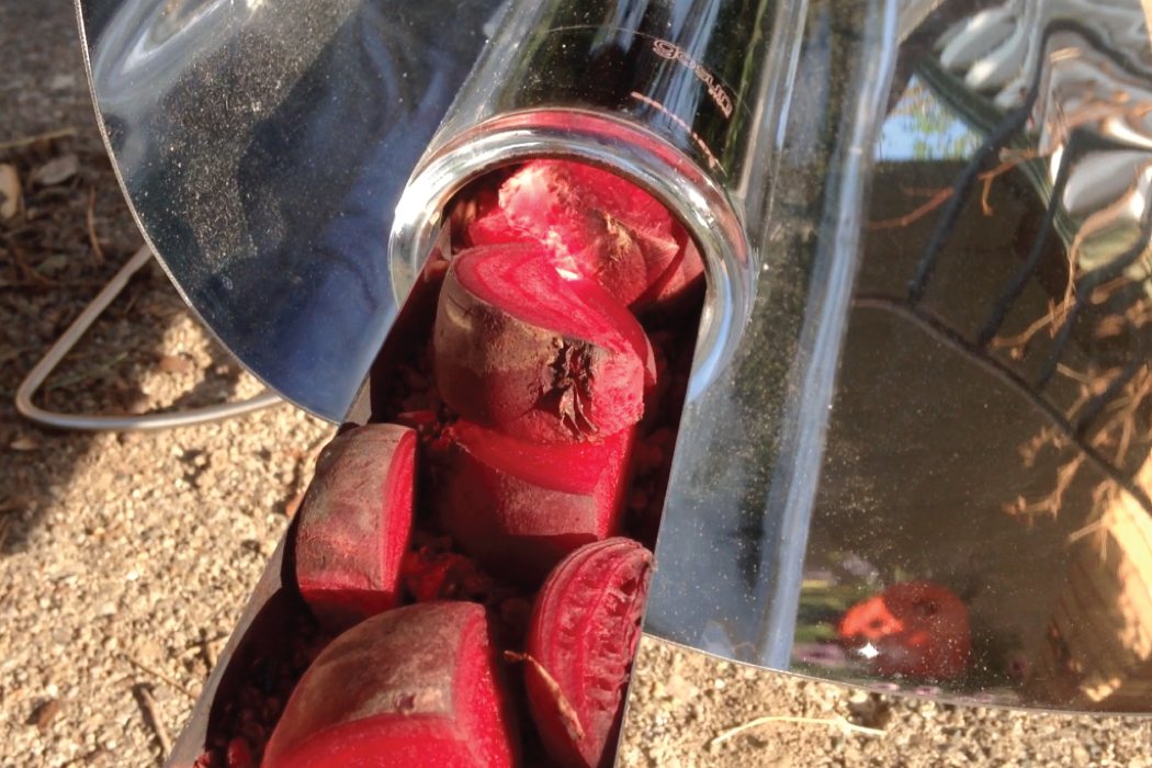 Outdoor cooking，Vacuum insulation，glass tube，reflector，gossip，