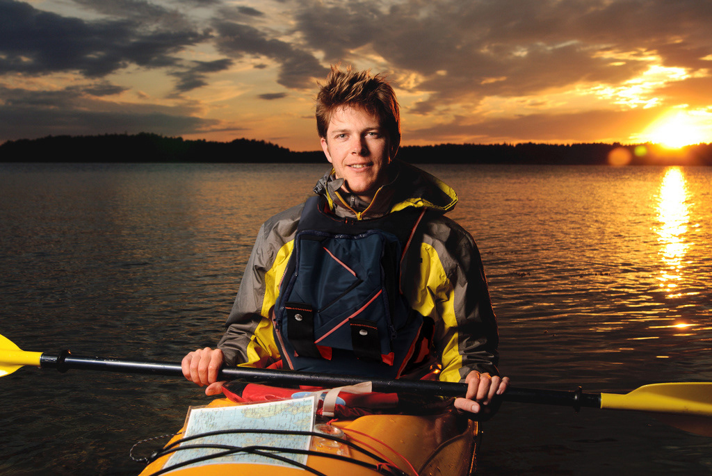 knapsack，Life saving equipment，protective clothing，outdoors，