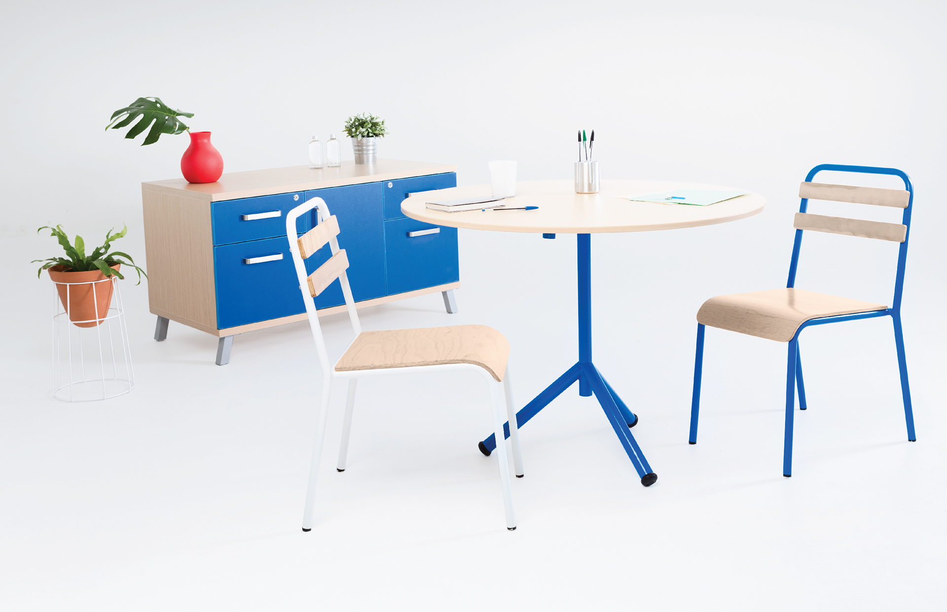 Table，tripod，Minimalist，