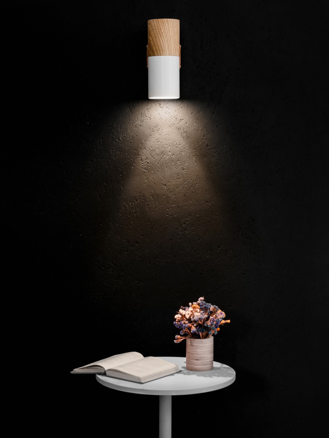 white，a chandelier，