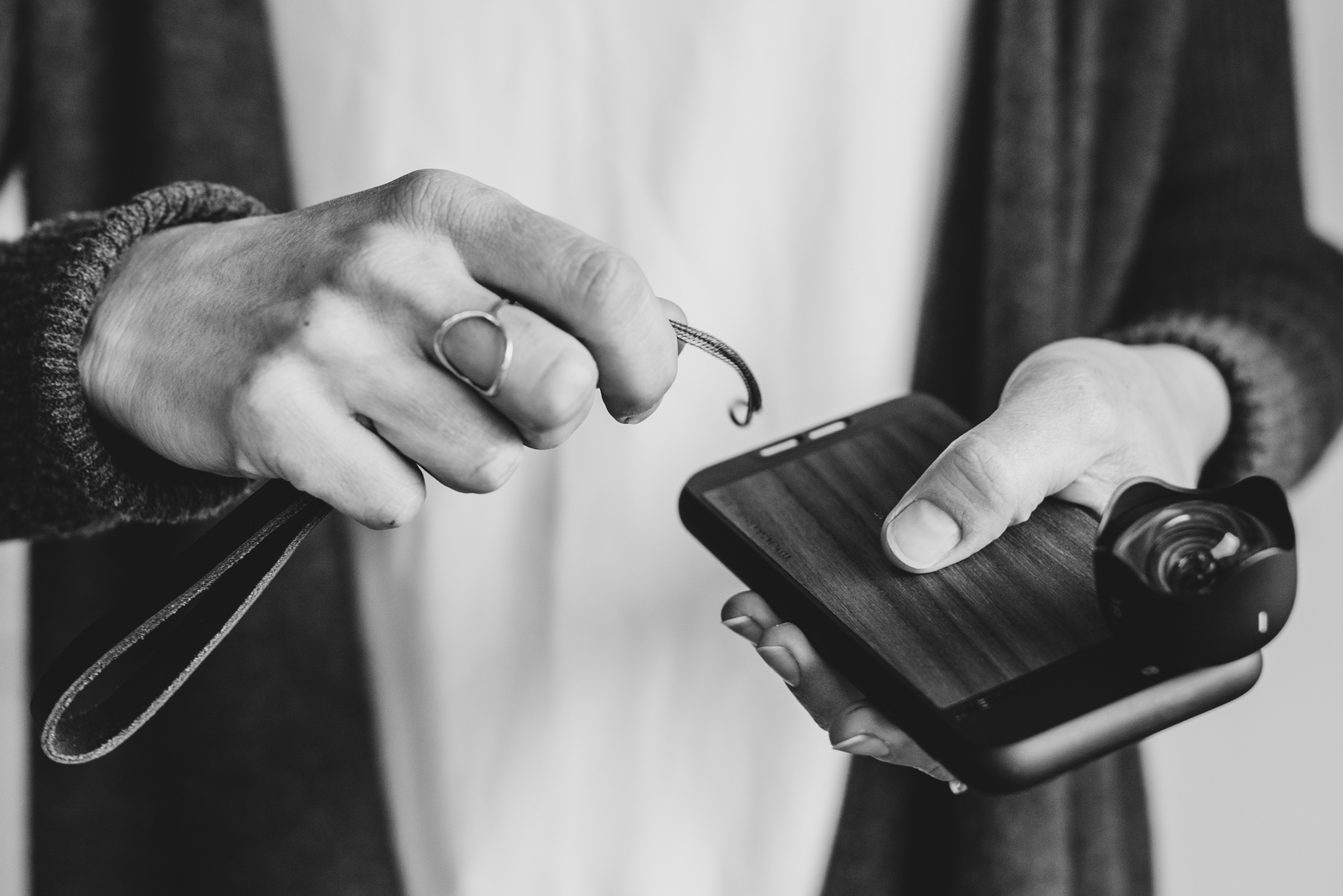 wooden ，Mobile phone shell，camera lens，