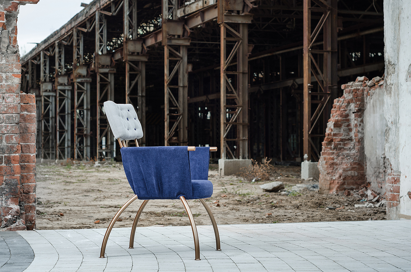 chair，Chair "Pin"，blue，brass，