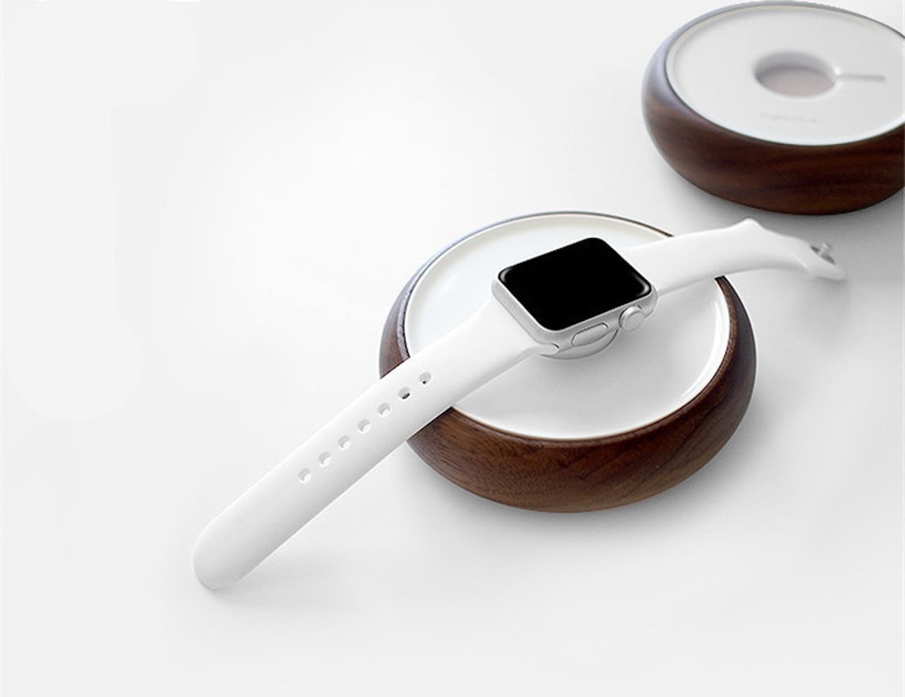 apple，wooden ，charge，Apple watch，intelligence，