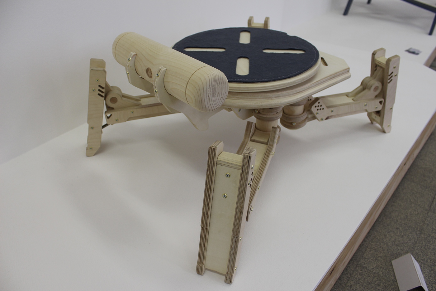 木艺也能很智能!"lil beetle"