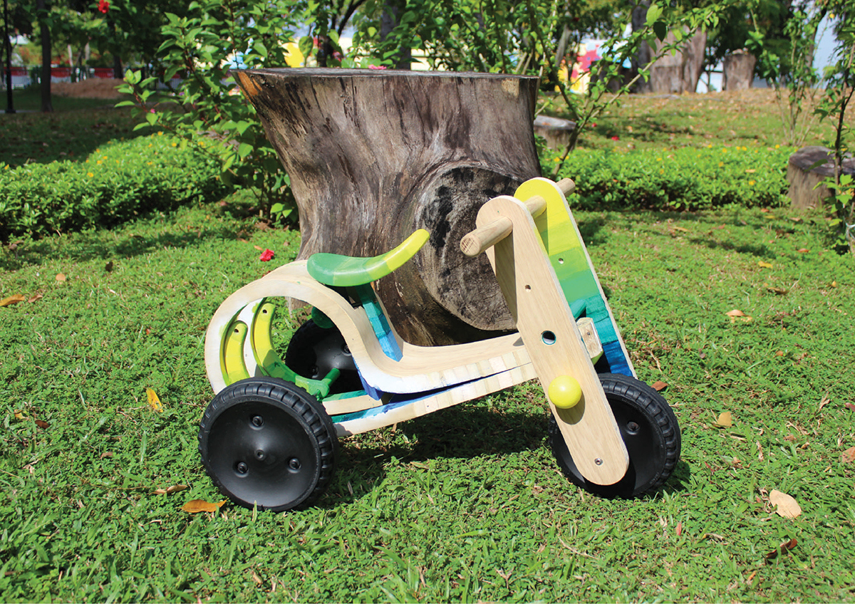 woodiness，High safety factor，smooth，Foldable，