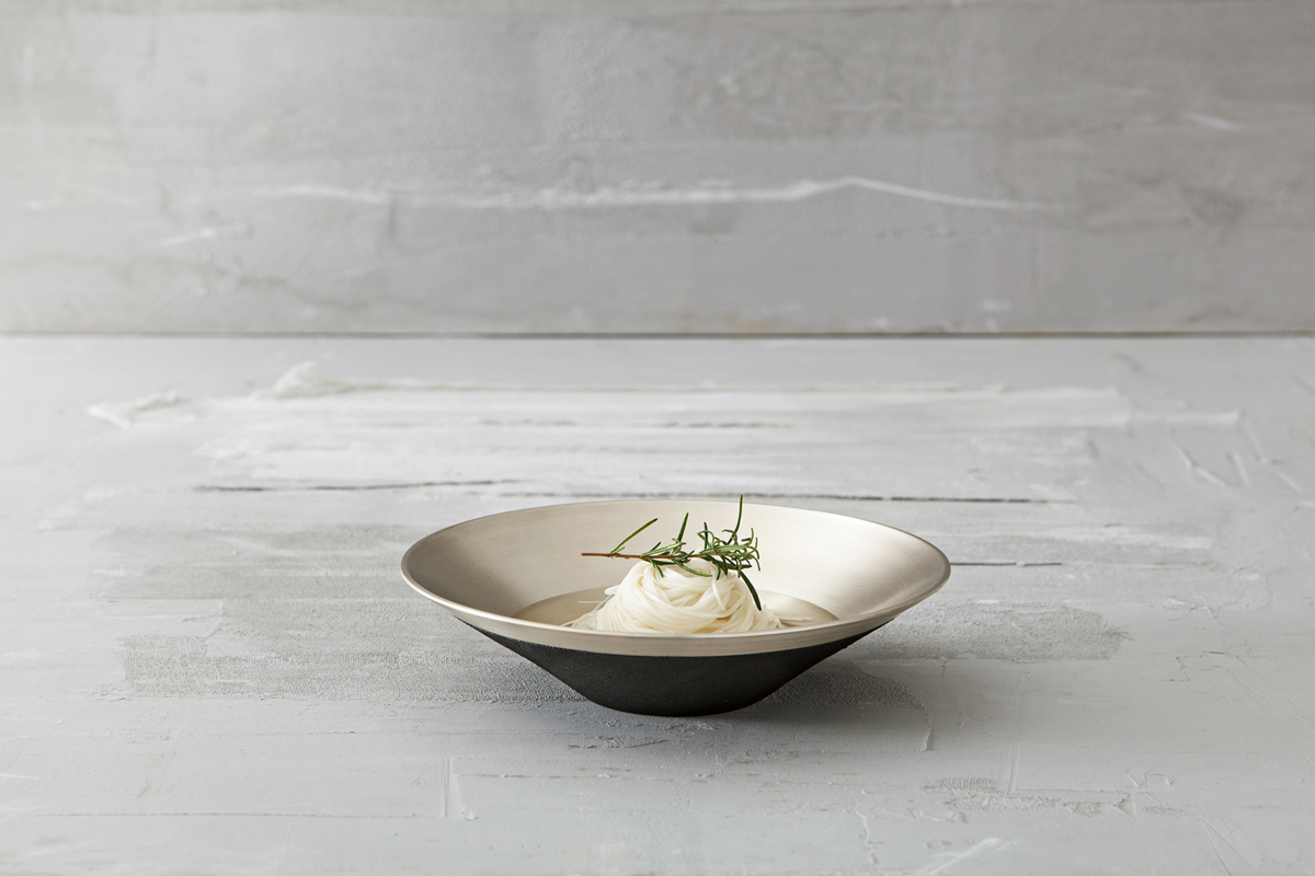 month，Set bowl，tradition，the republic of korea，Iron art，tableware，