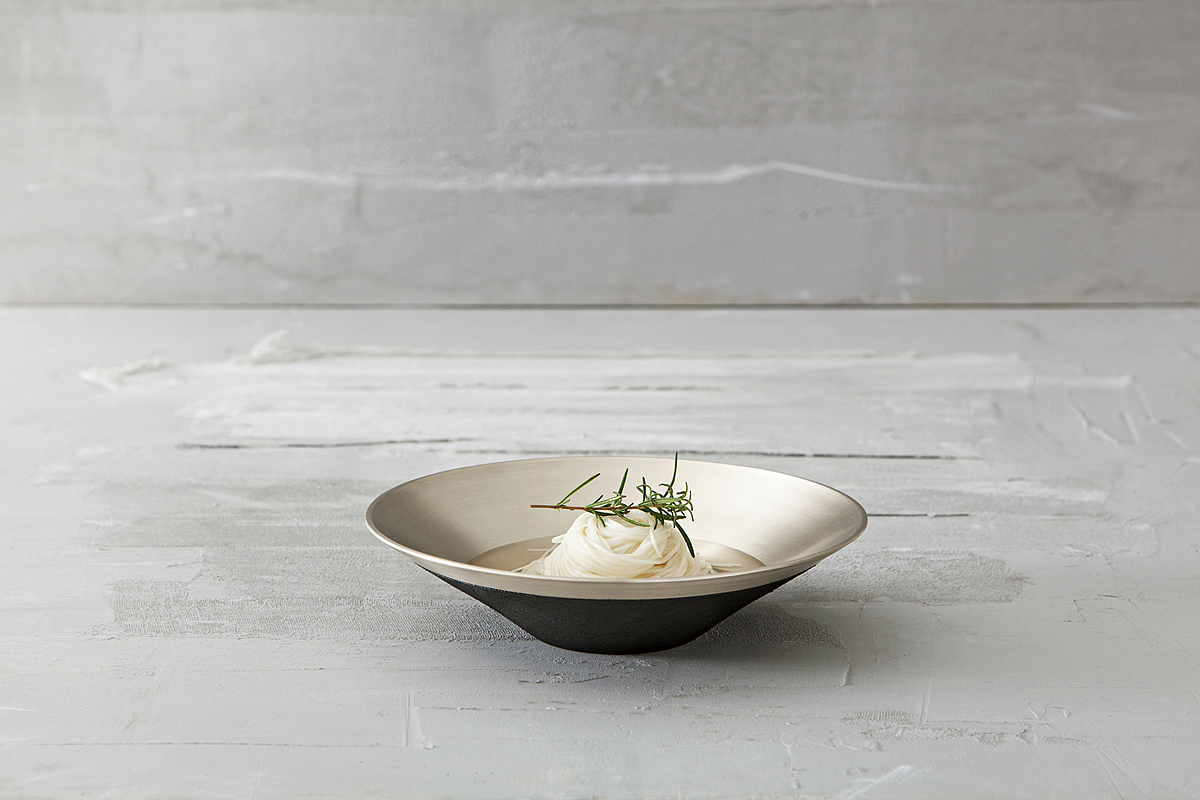 month，Set bowl，tradition，the republic of korea，Iron art，tableware，
