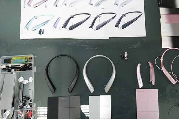 Bluetooth，noise reduction，Earphone design，motion，