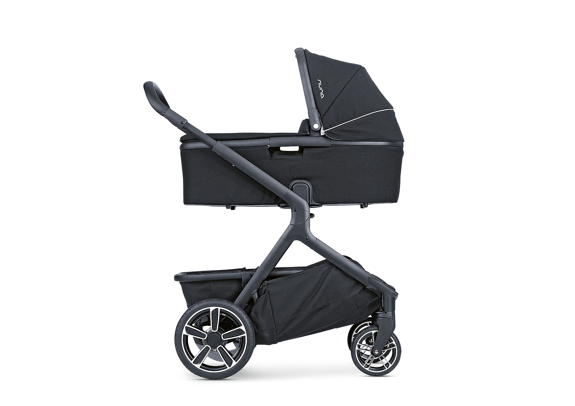 baby carriage，In a，