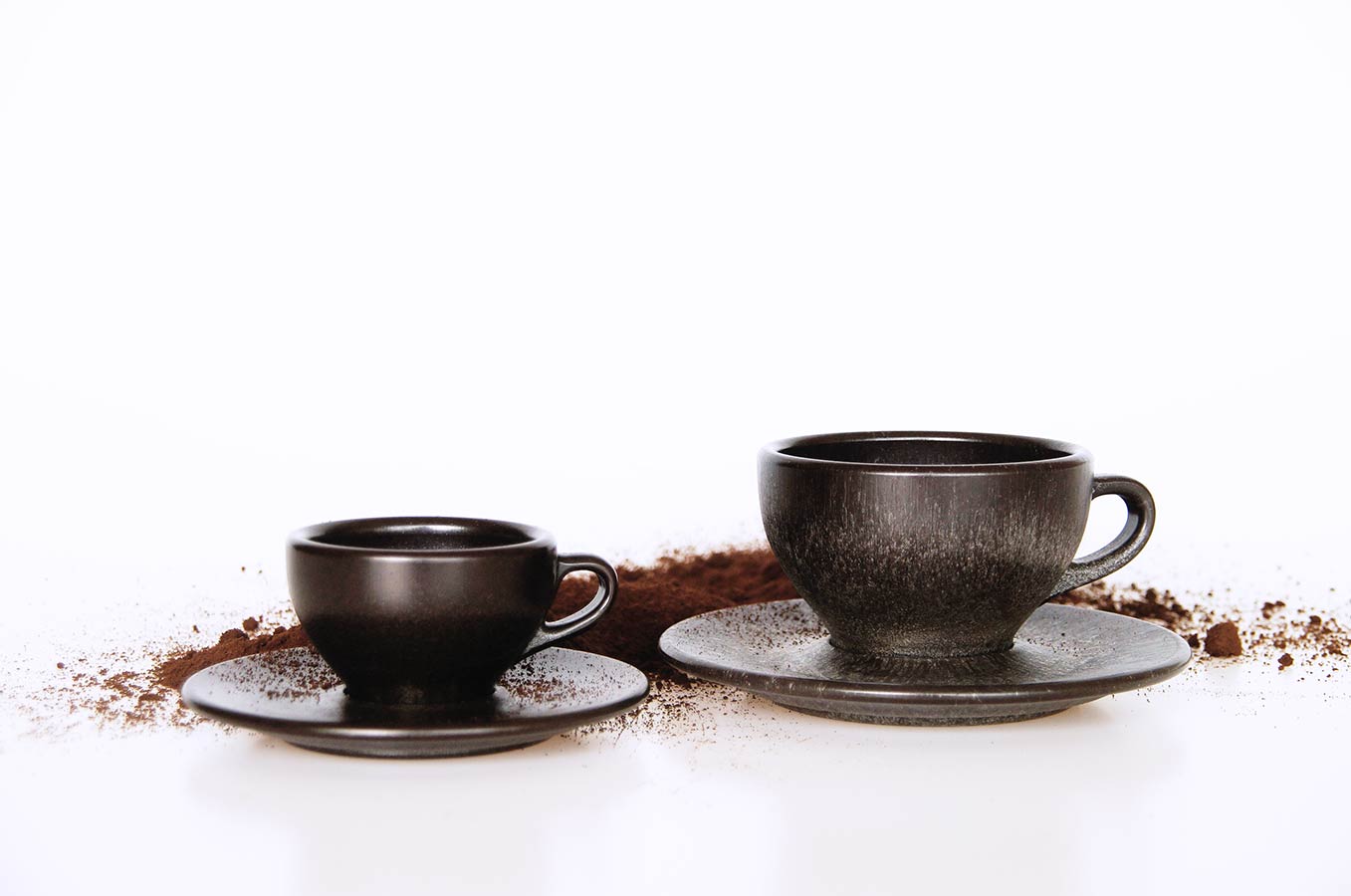 Coffee，Coffee grounds，environment protection，recovery，New material，