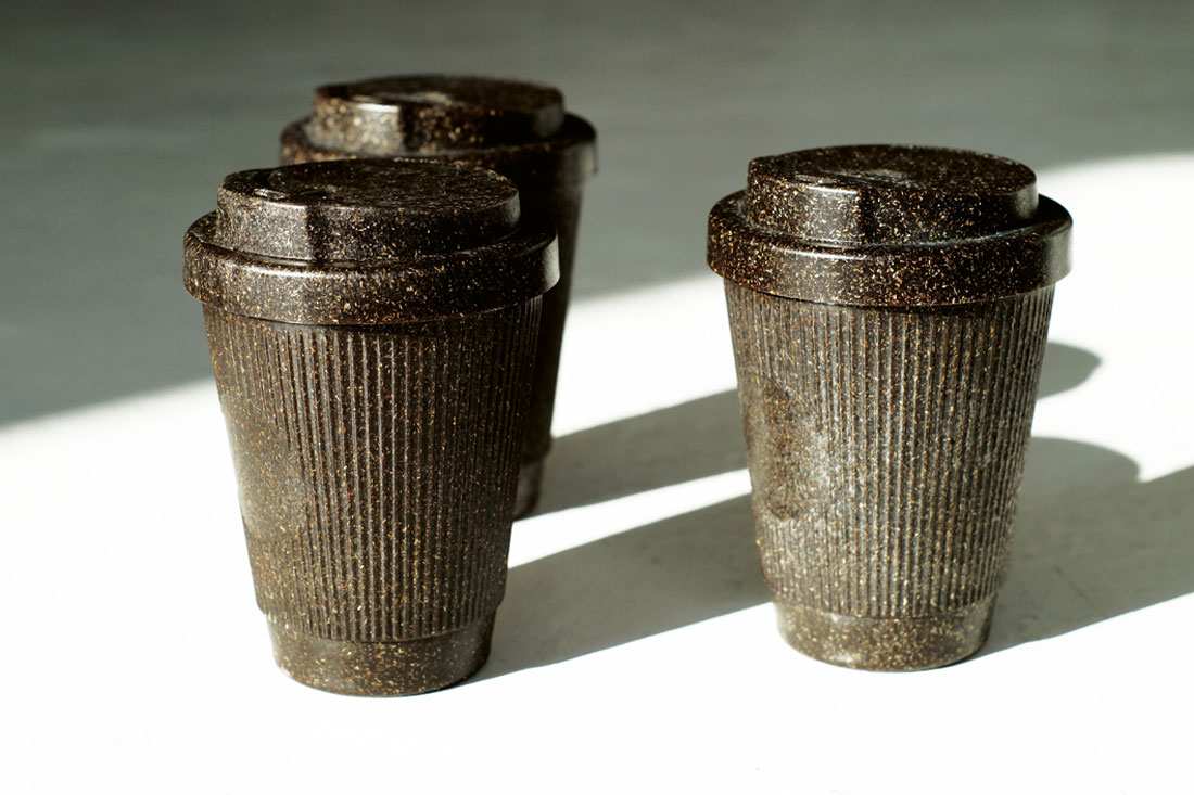 Coffee，Coffee grounds，environment protection，recovery，New material，