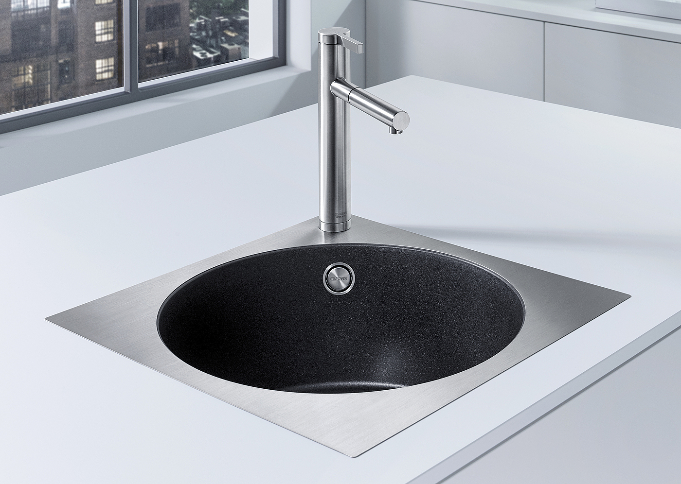 White altago，Kitchen sink，