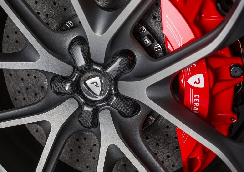 Pure electric drive，Concept Car，Sharp tail，LED lamp，Carbon fiber material，