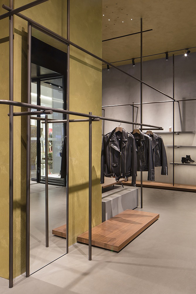 lighting，Scaffolding，Bamboo bionics，Simplicity，fashion，clothes，shoes，exclusive shop，couture，latest fashion，