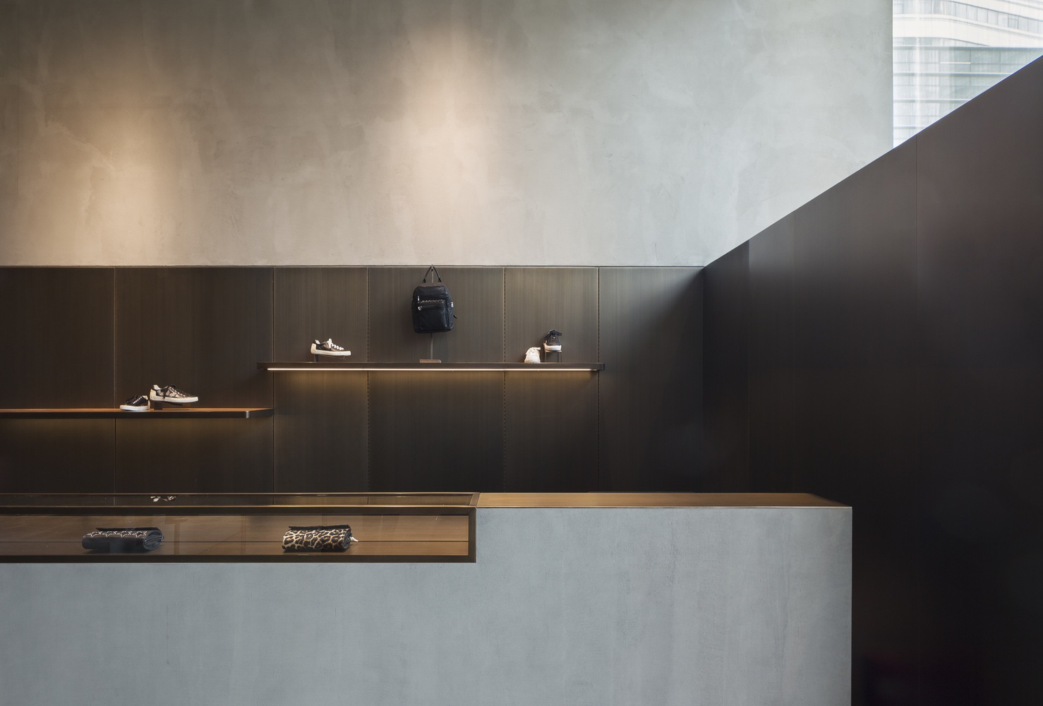 lighting，Scaffolding，Bamboo bionics，Simplicity，fashion，clothes，shoes，exclusive shop，couture，latest fashion，