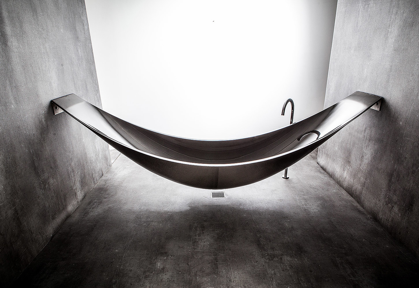 grey，bathtub，vessel，