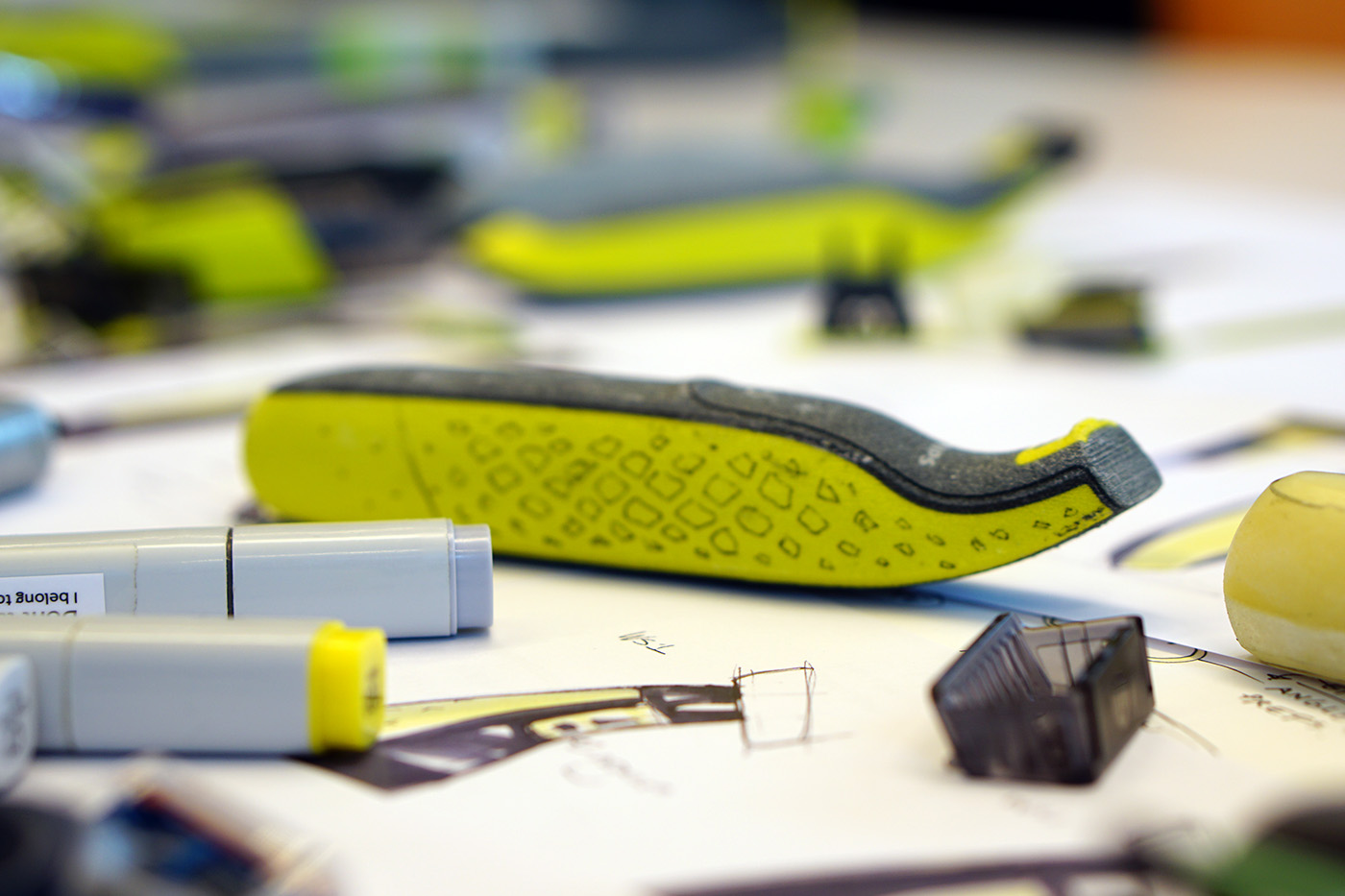 Contrast color，texture，Seamless design，razor，Philips，