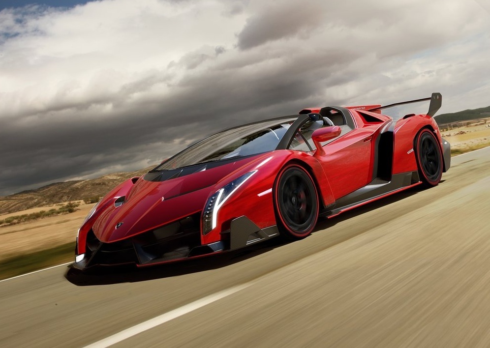 Y-shaped corner headlights，Scissor doors，aerodynamics，Super horsepower，Super car，