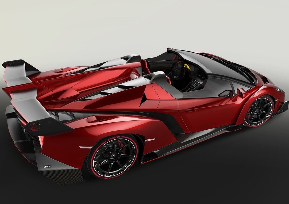 Y-shaped corner headlights，Scissor doors，aerodynamics，Super horsepower，Super car，