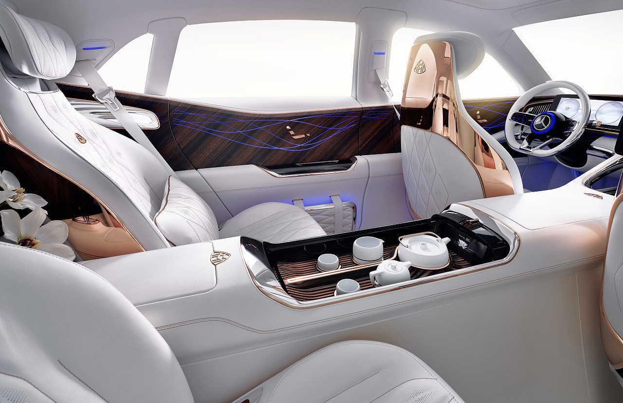 Maybach，luxurious，Maybach ，gules，vehicle，